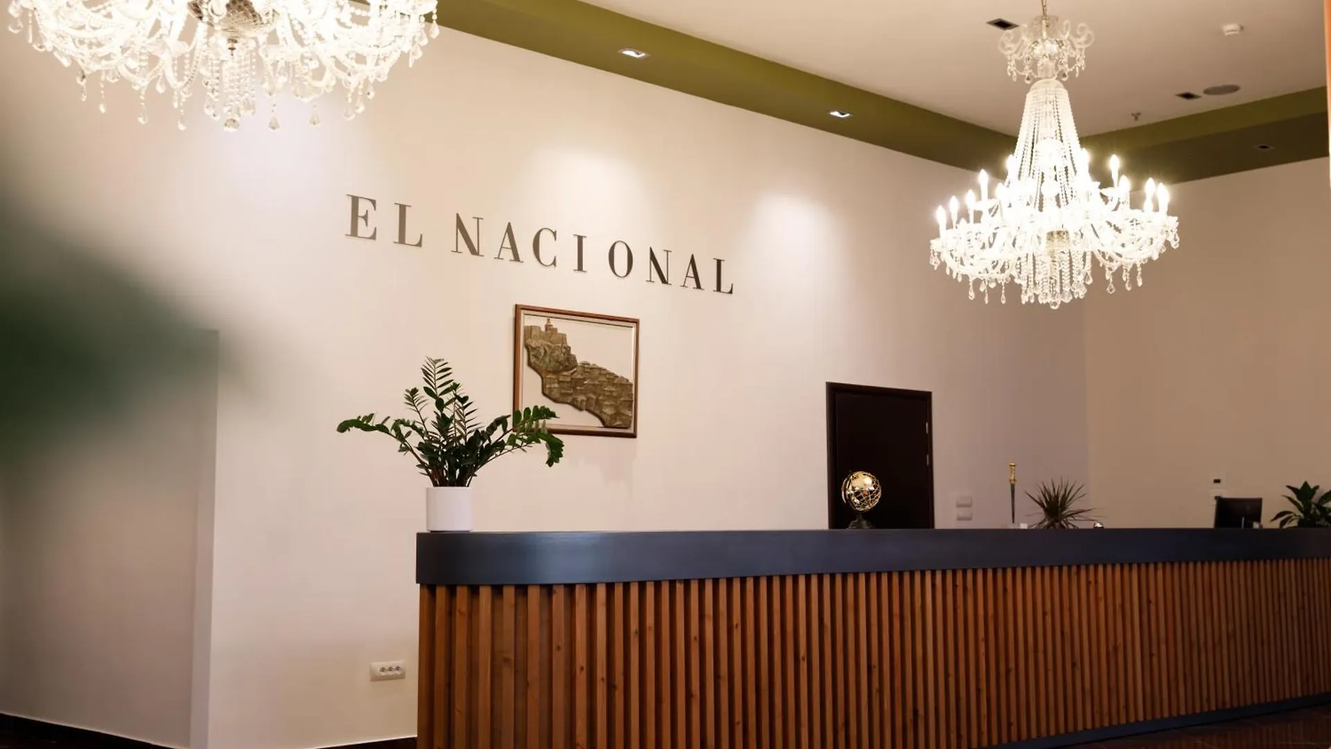El Nacional Hotel Goranxi
