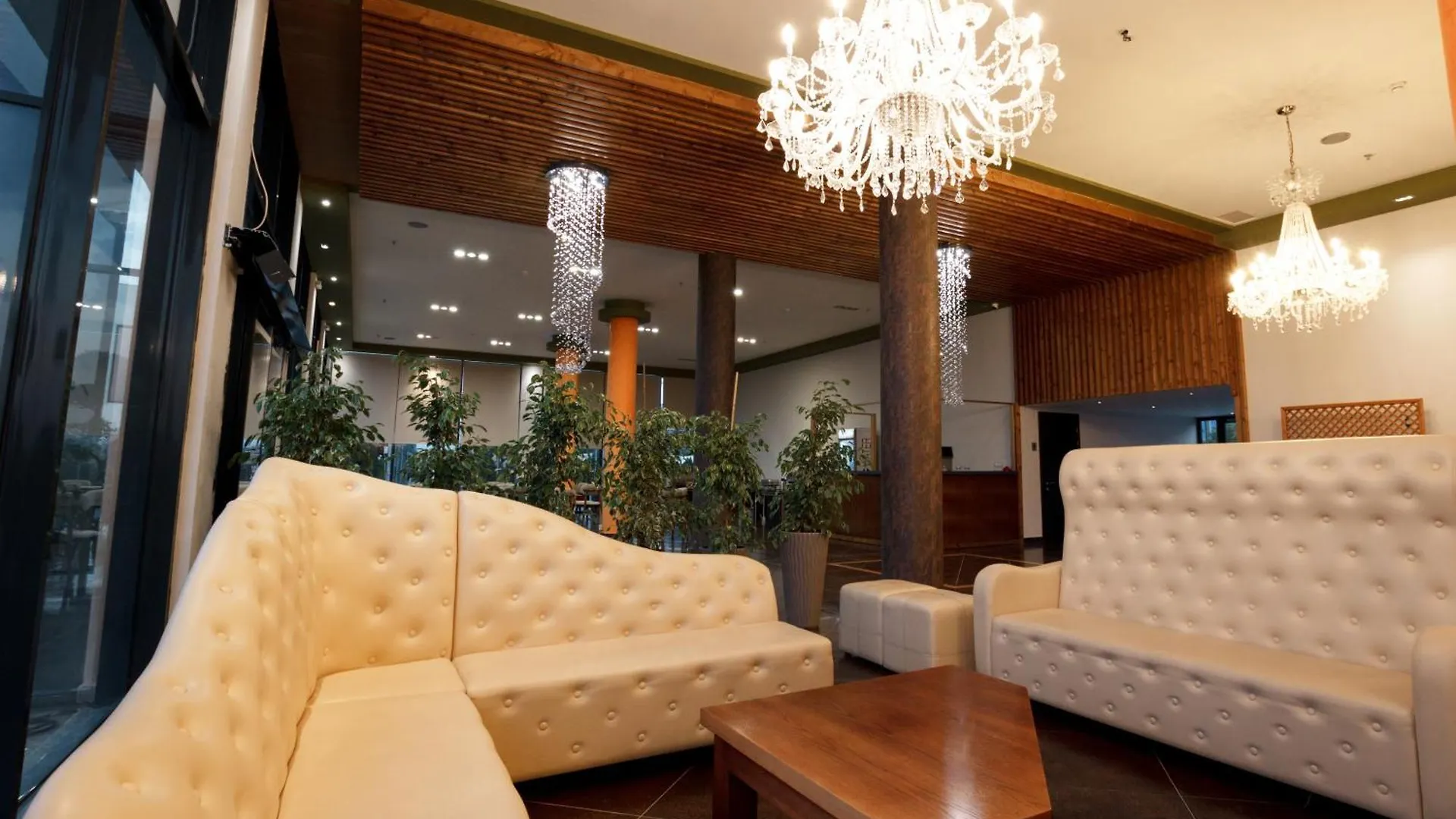 El Nacional Hotel Goranxi