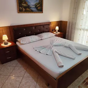 Artur's 2 Gjirokastër